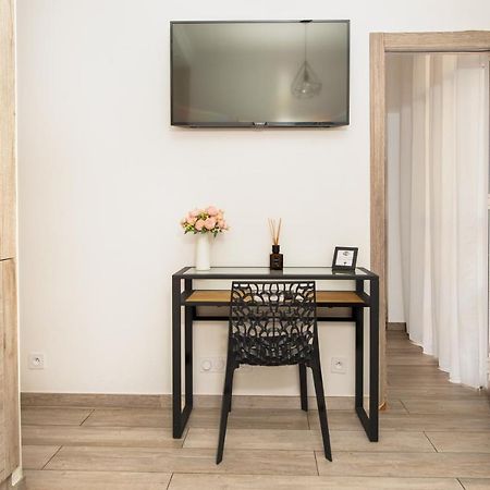 Nice Centre Flat - Modern, Quiet And Brand New Ngoại thất bức ảnh
